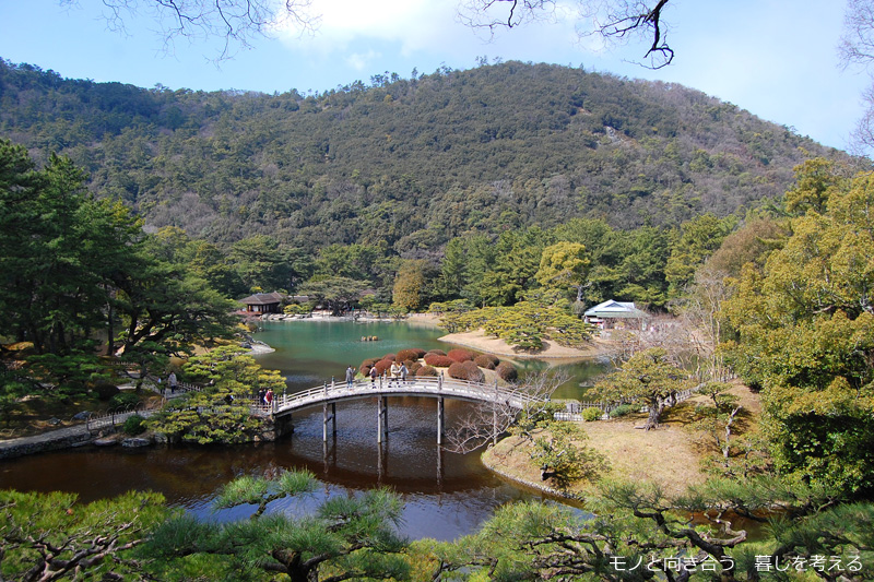 栗林公園、飛来峰からの眺め