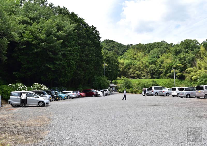 高松市 勝名寺の駐車場